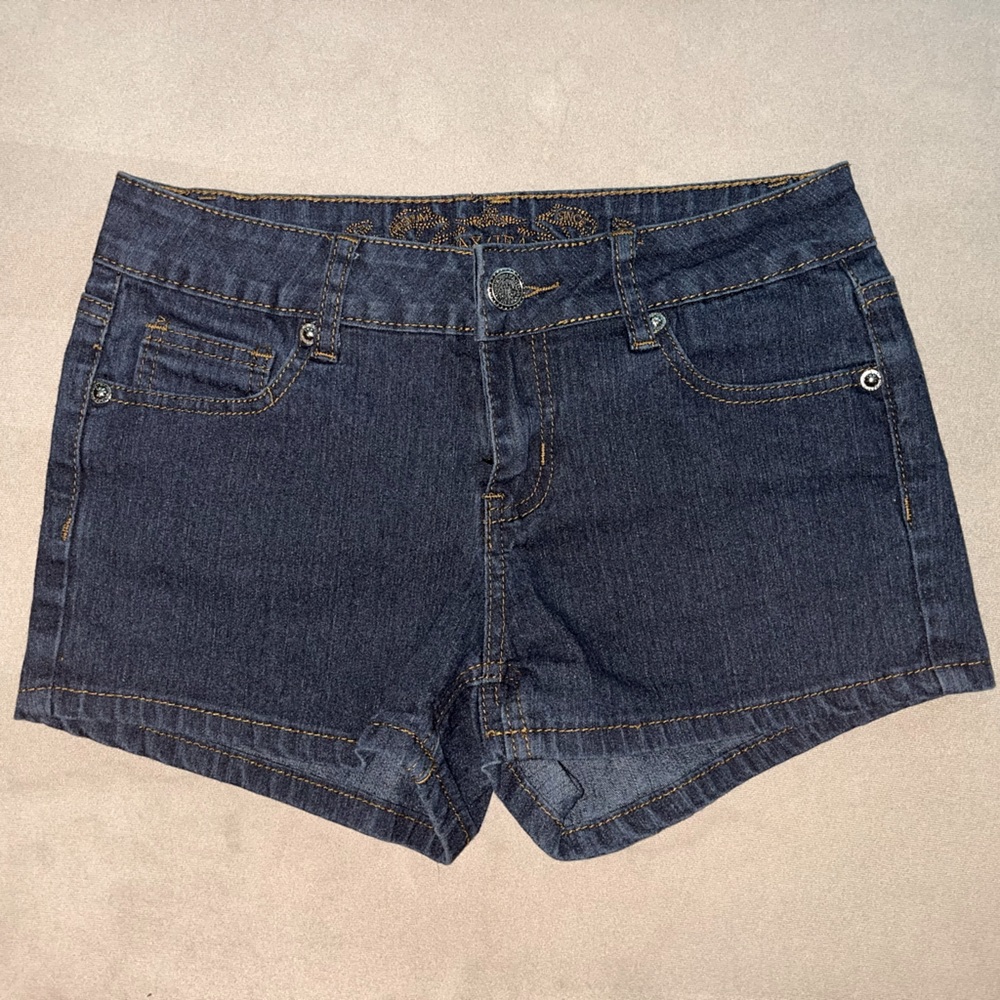 Junior’s Wax Jean Shorts Size Small